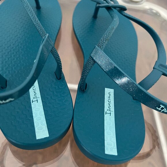 Ipanema Trendy Flip Flops in Blue - Picture 8 of 8
